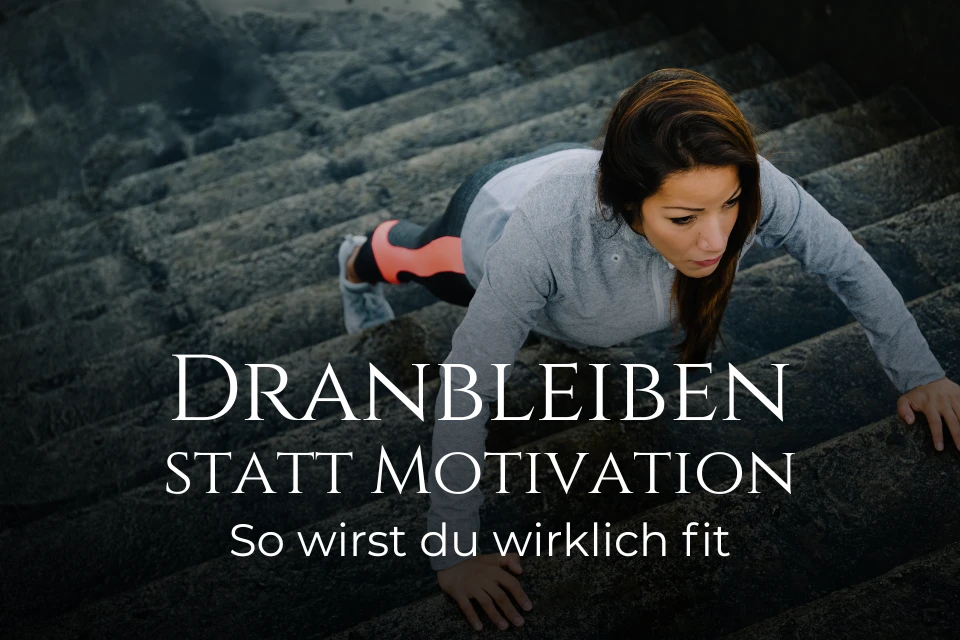 Ein Sportler blickt fokussiert in die Ferne – Symbolbild für den Mythos Motivation und stoisches Training.